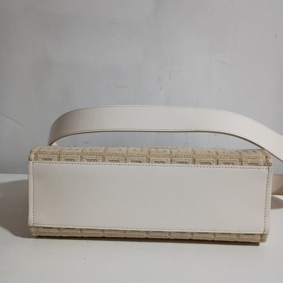 AUTHENTIC GIVENCHY SMALL G-TOTE 4G MONOGRAM JUTE TOTE IN NATURAL - Picture 7 of 11